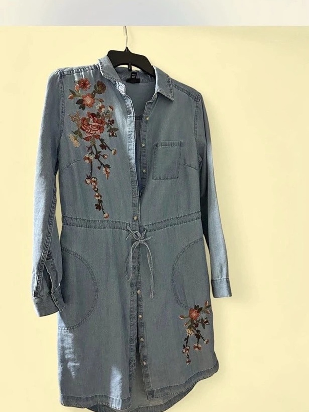 Floral Embroidered Mini Dress in Blue Like New